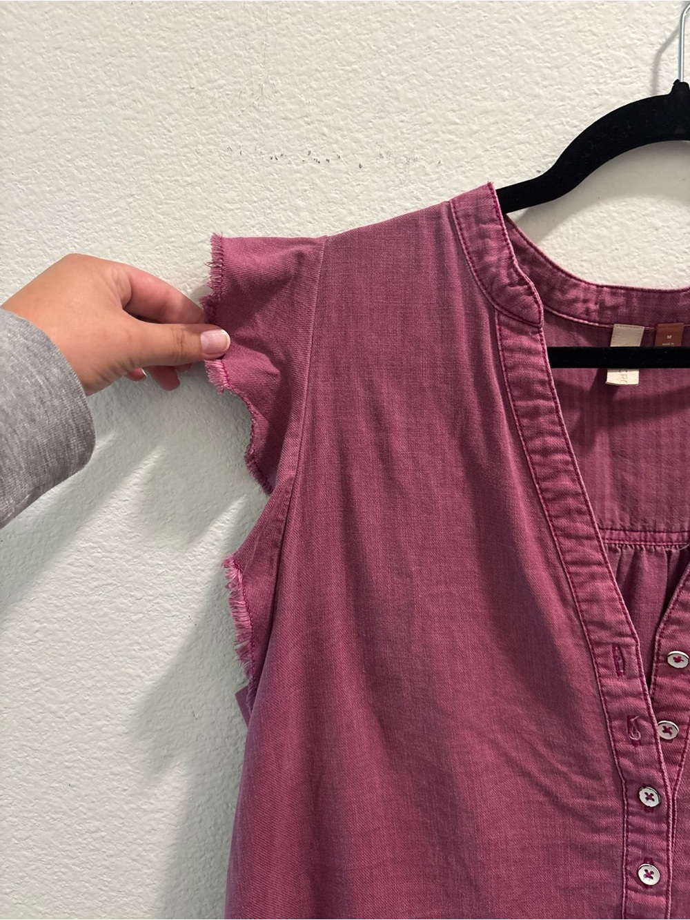 Pilcro Flounced Tunic Dress in Raspberry, size M - Picture 6 of 12